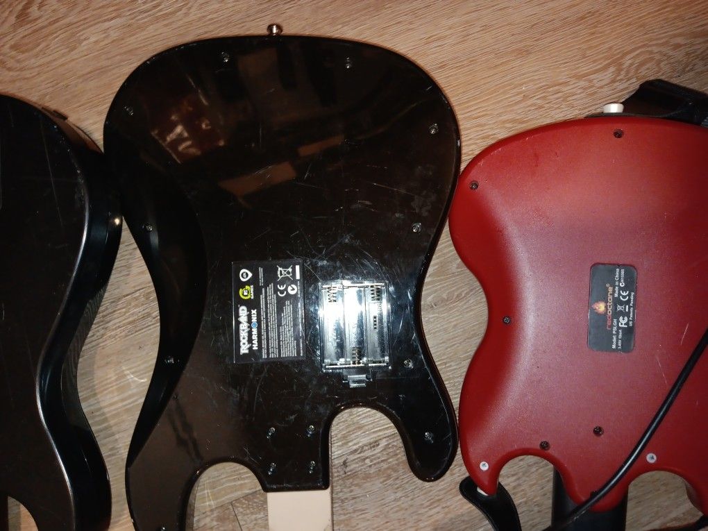 3 Electric Guitars For Kids $25.00 EACH OR All 3 .$25000