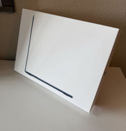 13” Apple MacBook Air laptop m4 chip 16gb 256gb 