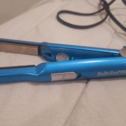 BABYLISS NANO TITANUM ULTRA THIN HAIR STRAIGHTENER 