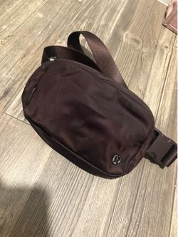 Lululemon bag