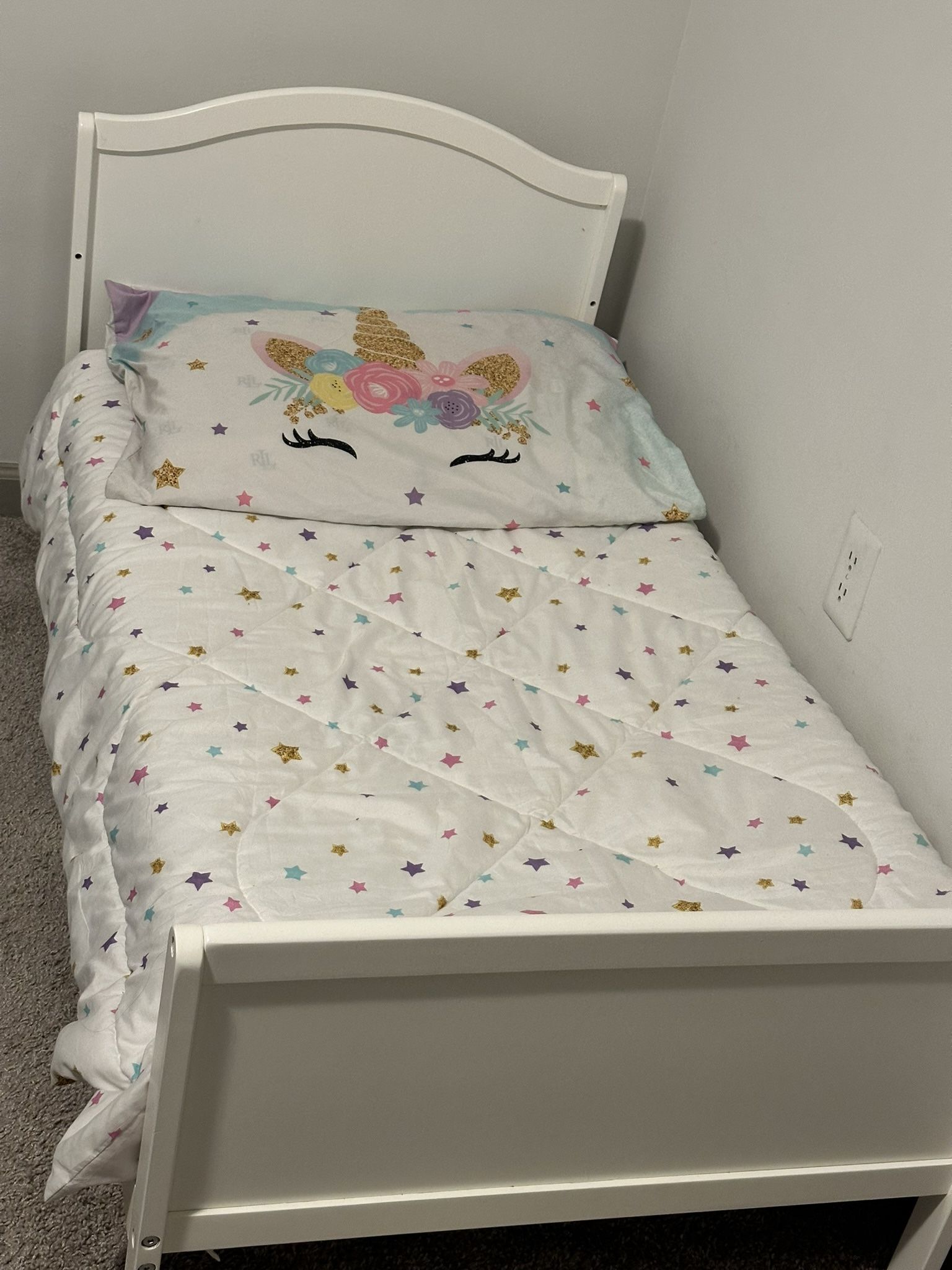 Kids Bed With Mattress 