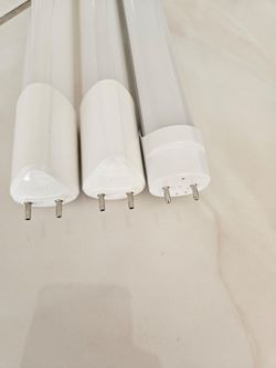 3 brand new Toggled 4ft T8 LED tubes.