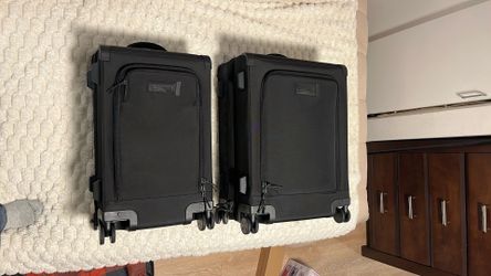 2 Dagne Rover Onyx Suitcase