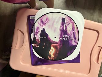 Selena vinyl disc