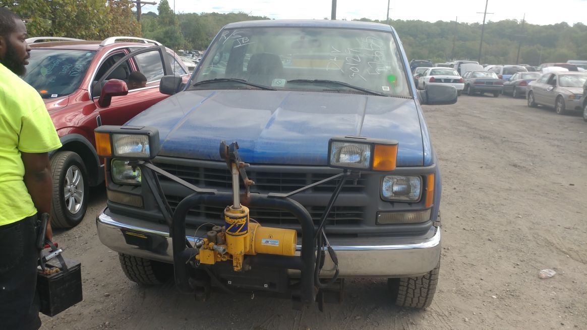 1997 Chevrolet Cheyenne 2500 4wd snow plow 57k miles