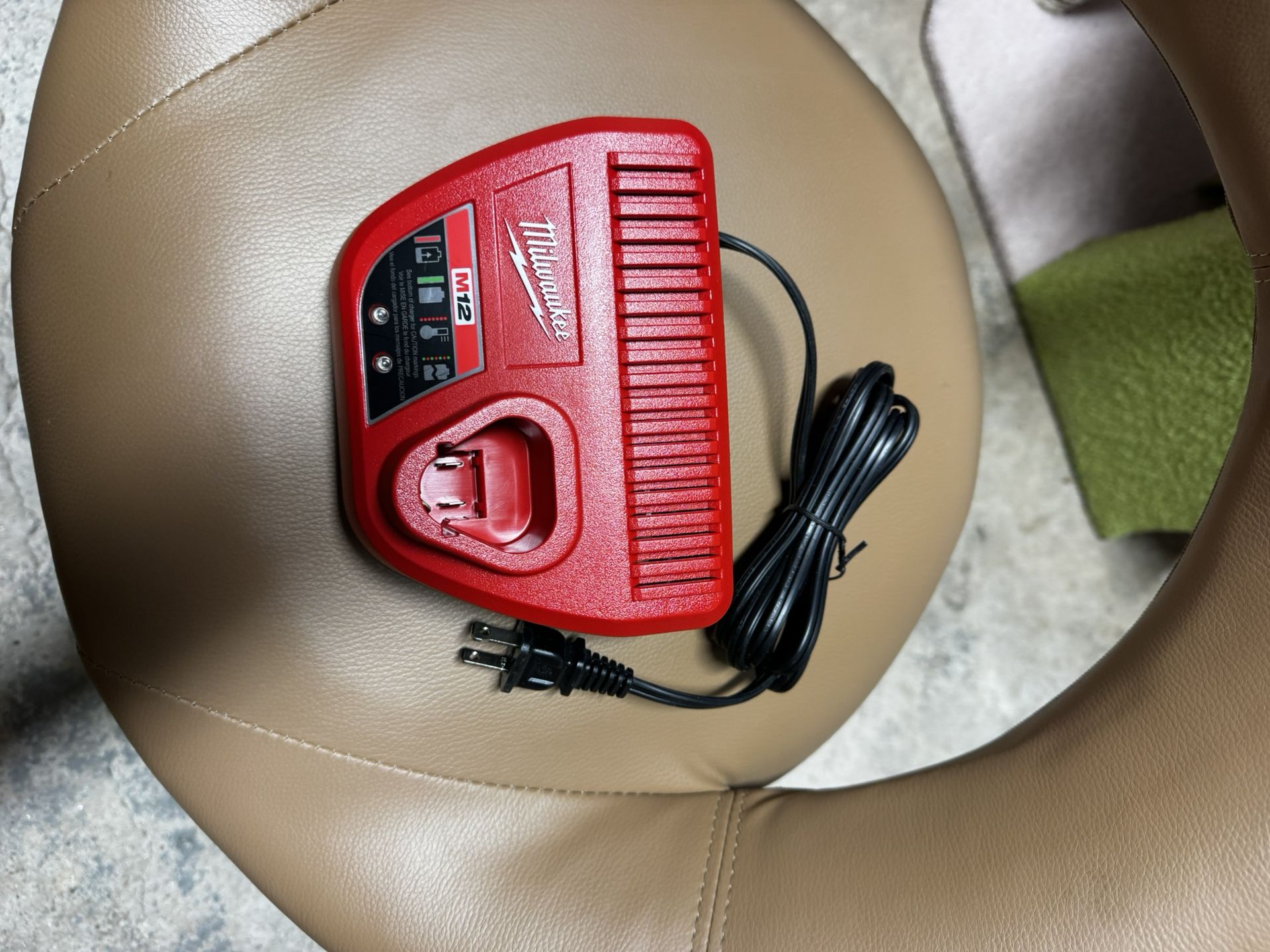 Milwaukee M12 OEM Battery Charger