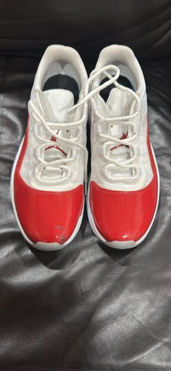 11 RETRO MICHAEL JORDEN SIZE 12