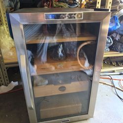 Whynter Humidor