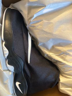 Nike the glove