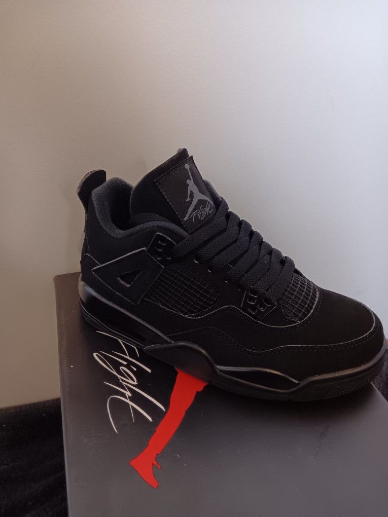 Jordan 4 Black