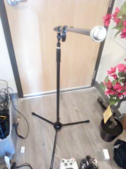 DR pro -Boom Microphone Stand with Tripod Base