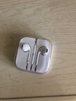 Apple Ear Pods