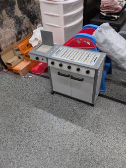 Kids bbq grill play set.