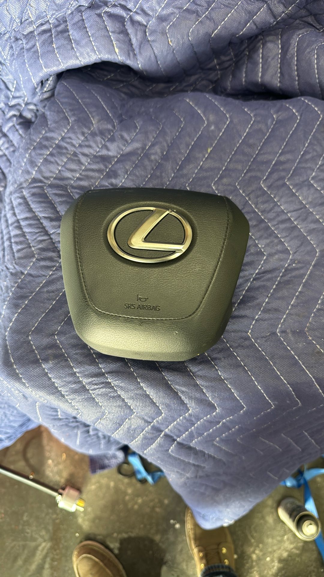 2023 2025 Lexus NX300 drivers airbag