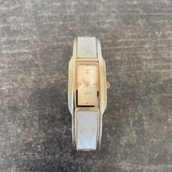 Charming Charlie Women's Quartz Wrist Watch Pre Owned Used Gold & Silver Colors