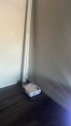 100in screen & projector