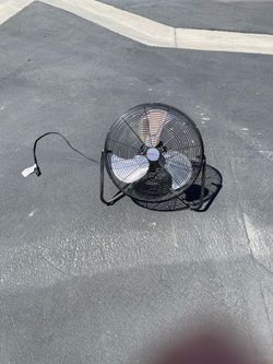Utilitech Floor Fan / High-Velocity Shop Fan