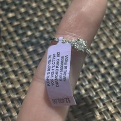 Brand New Gold Ring With Diamond 