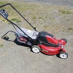 Toro E-cycle 36 Volt Lawn Mower