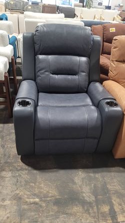 Recliner Chairs 