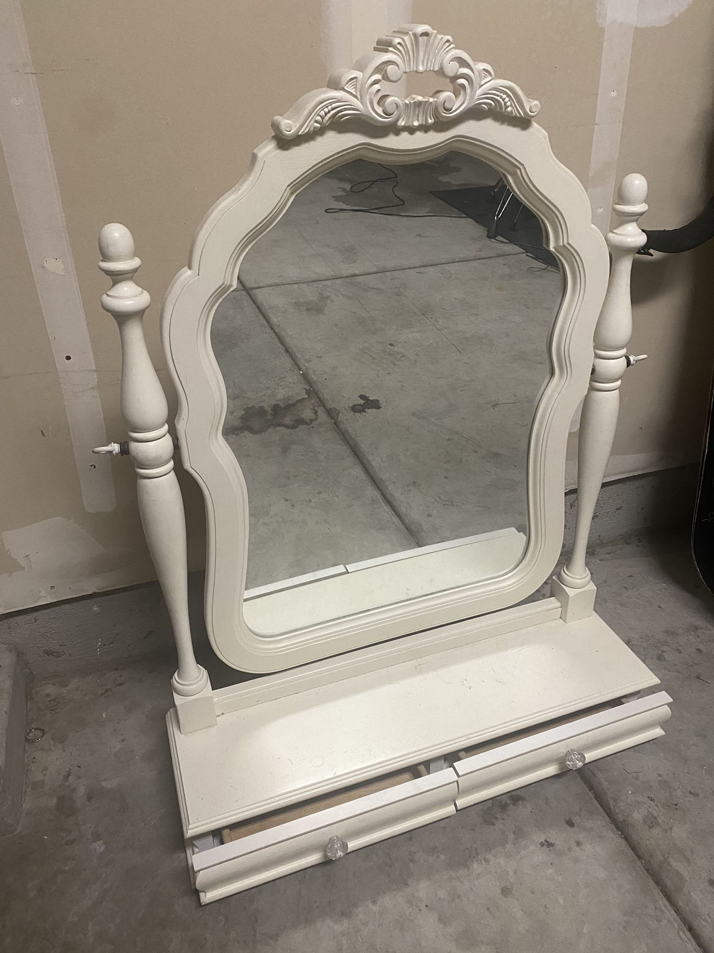 Ethan Allen Cottage Full Bed Frame w/ Mirror