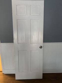 4 white Interior Doors 1 Bi-fold 6 Panel