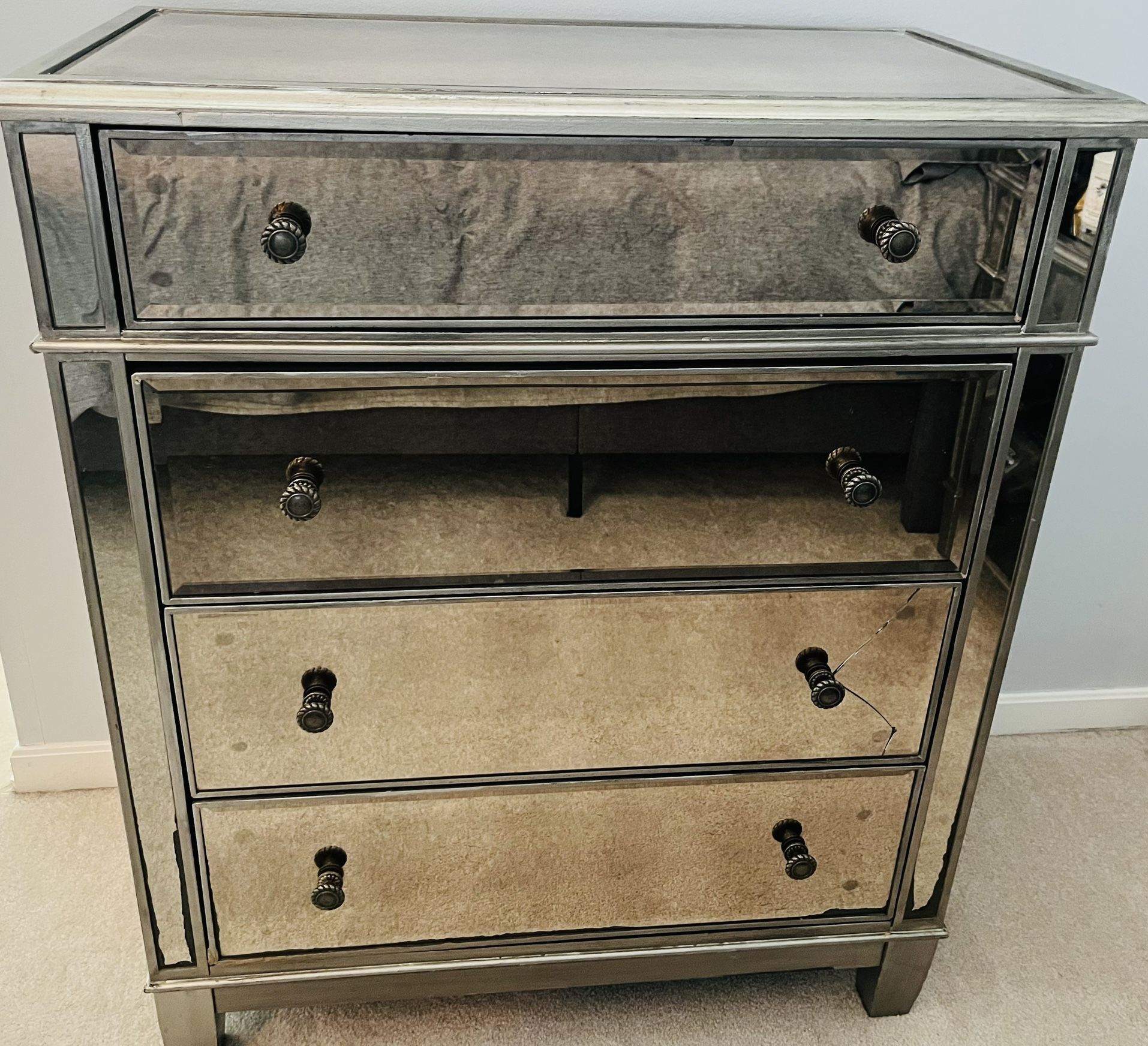 Silver Dresser Medium