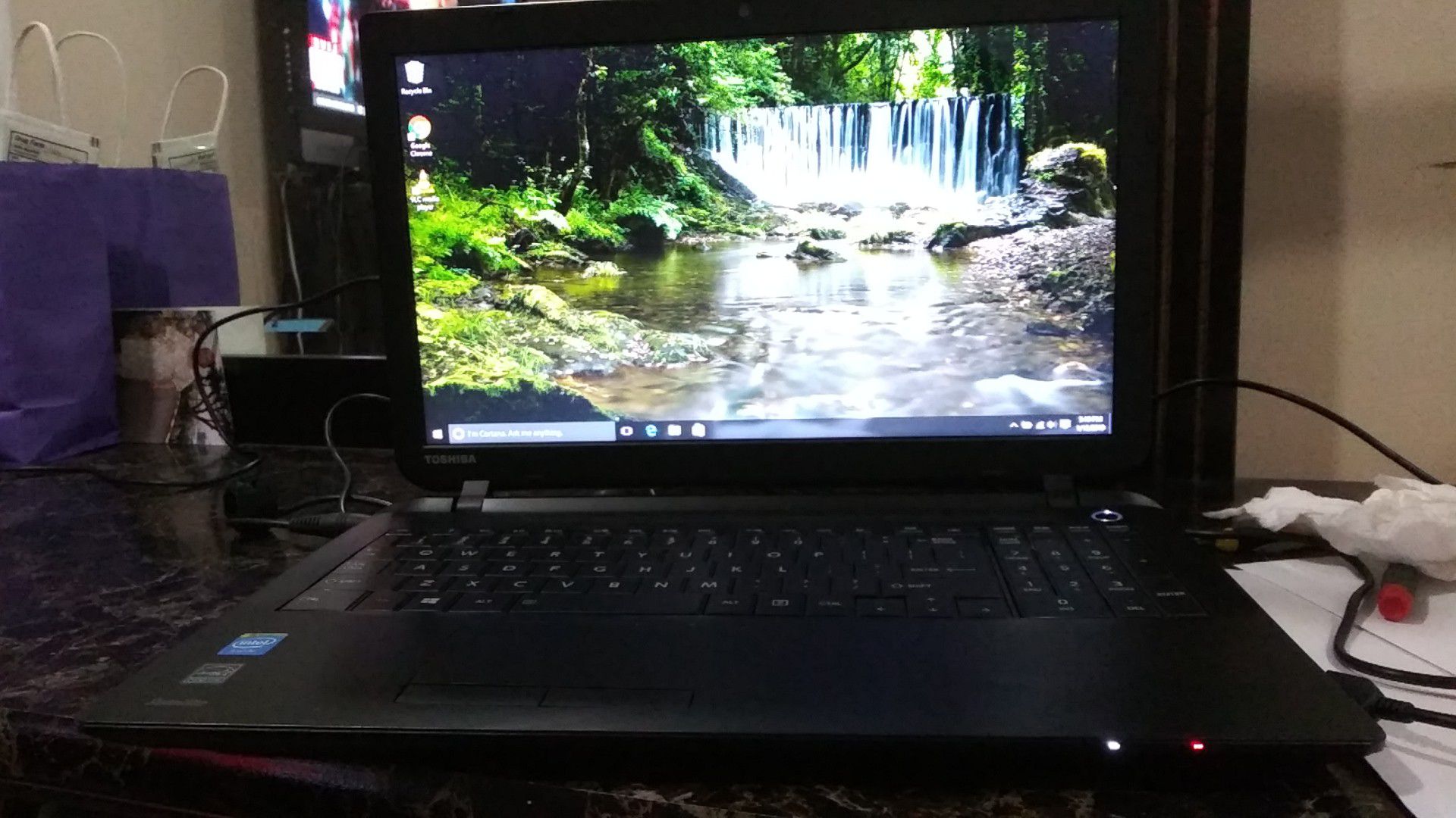 Toshiba satellite C55 laptop like new
