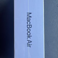 BNIB MacBook Air 16GB / 256GB SSD