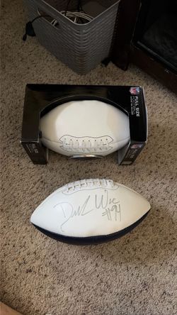 Dallas Cowboys Collectible Footballs (Autographed & Inaugural Stadium)