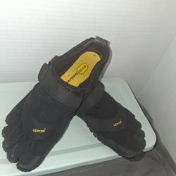 Vibram 5 fingers Aqua V-1