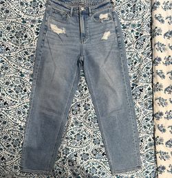 American Eagle Mom Jeans
