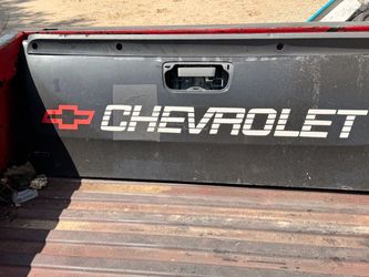 Chevy Silverado Bed with Tail Gate