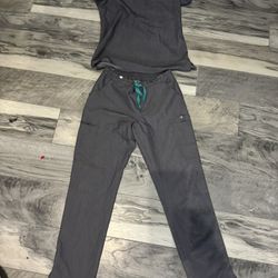 Figs Size s