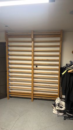 Stall bars