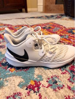 Volleyball shoes size 5