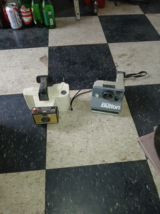 Vintage Polaroid Cameras