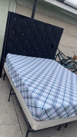 Queen bed