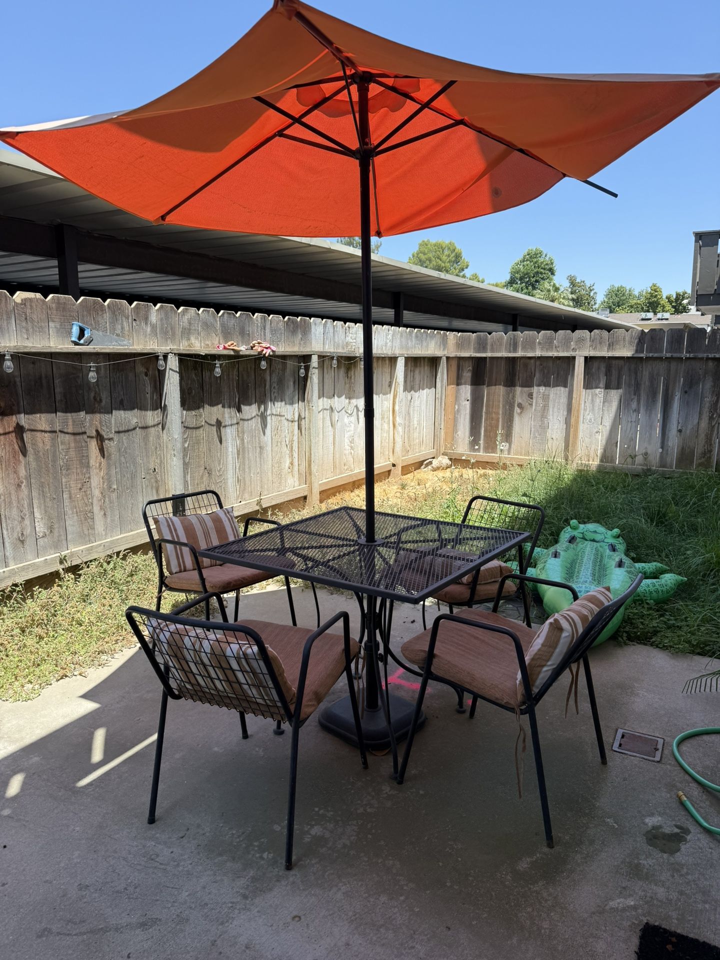 Patio Table, Chairs & Umbrella