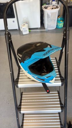 Youth large racing helmet..