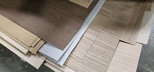 Loose veneer