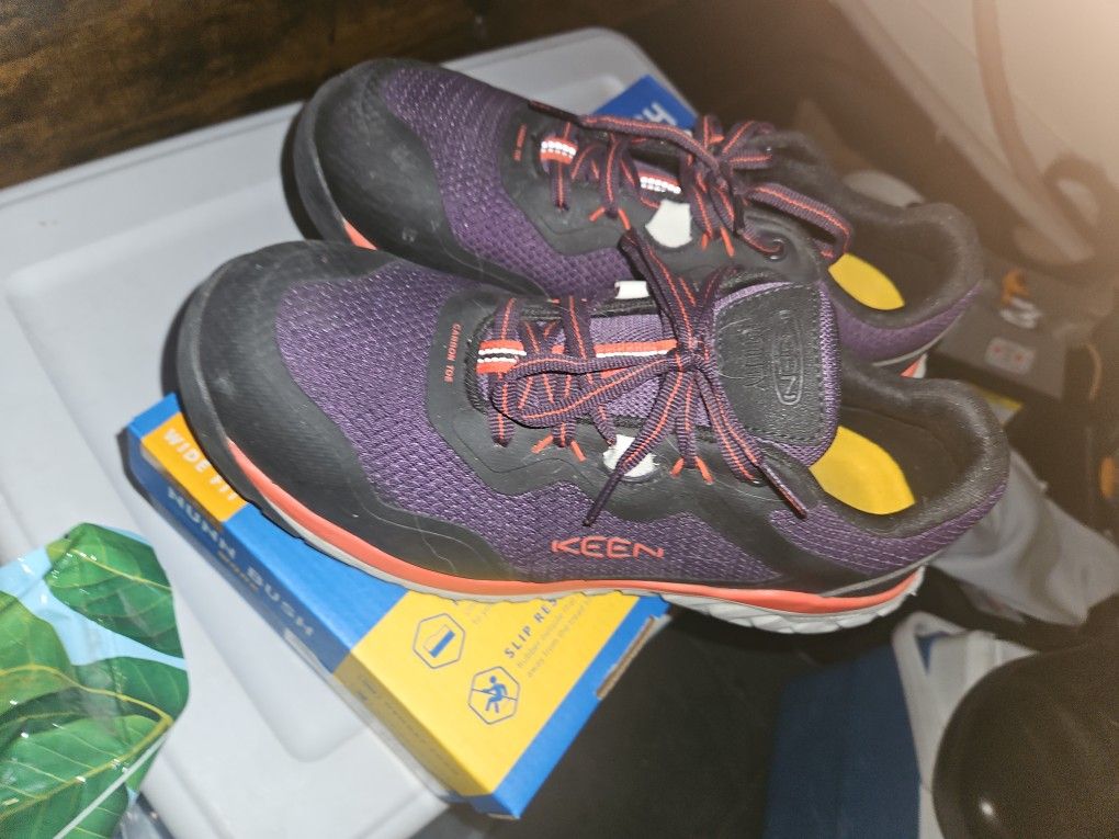 10.5 Wide (10 1/2 EE) Men's Shoes, Safety Toe
