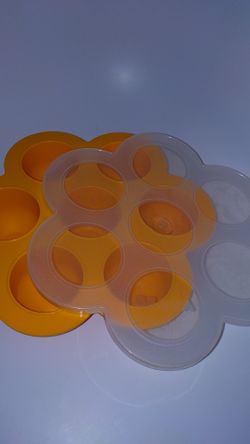 Silicone egg mold