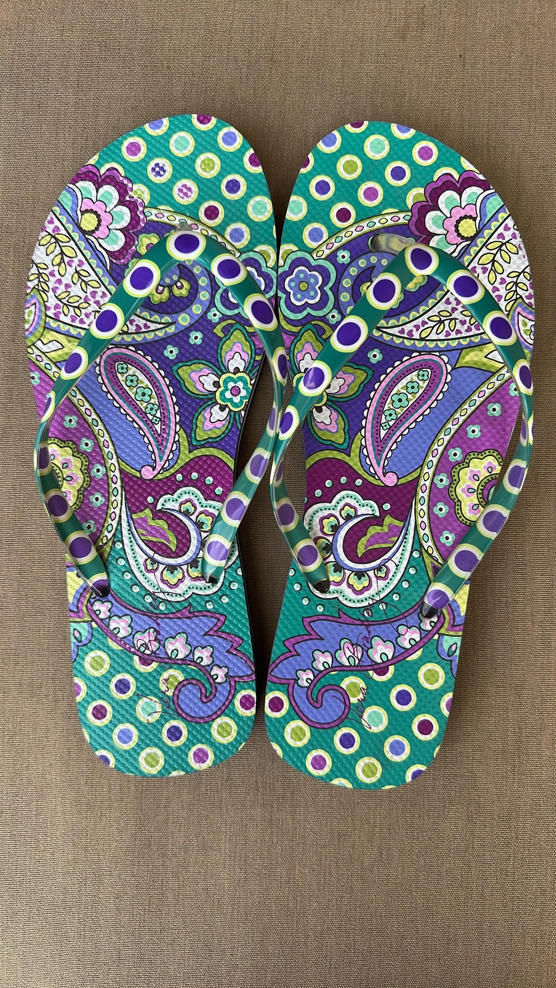 Vera Bradley Flip Flop-Sandals Size 9-10