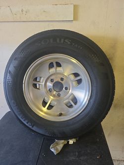 Rim and tire Ford Ranger Third Gen