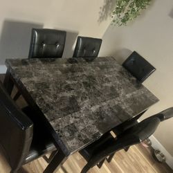 Dining Table Set 