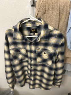Lee blue and yellow flannel shirt