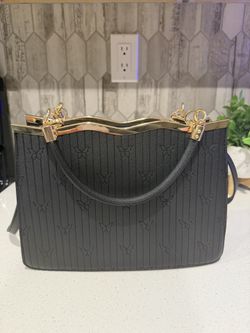 Black Purse