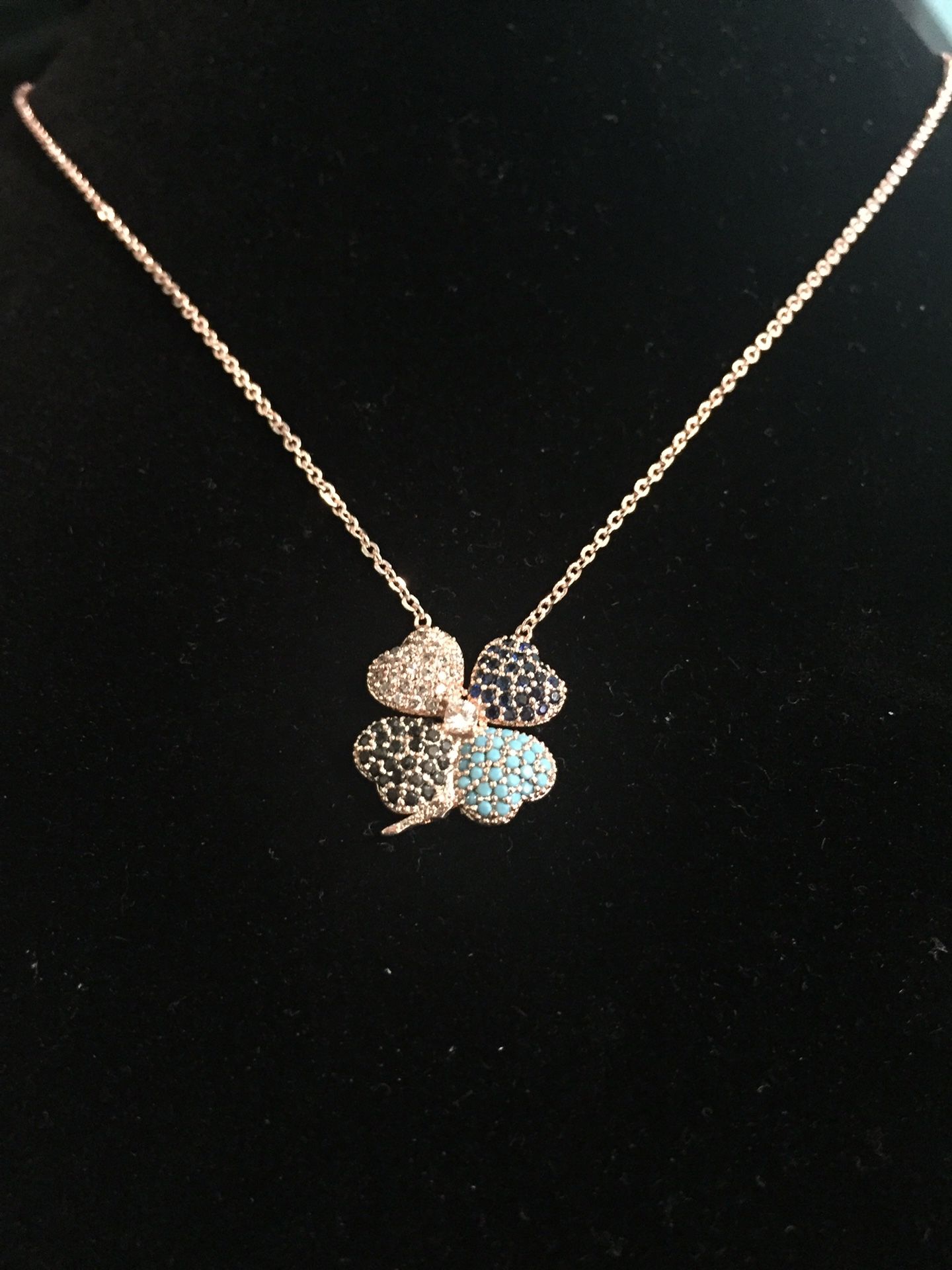 Lucky Four Clover Necklace with Zirkon Pendant