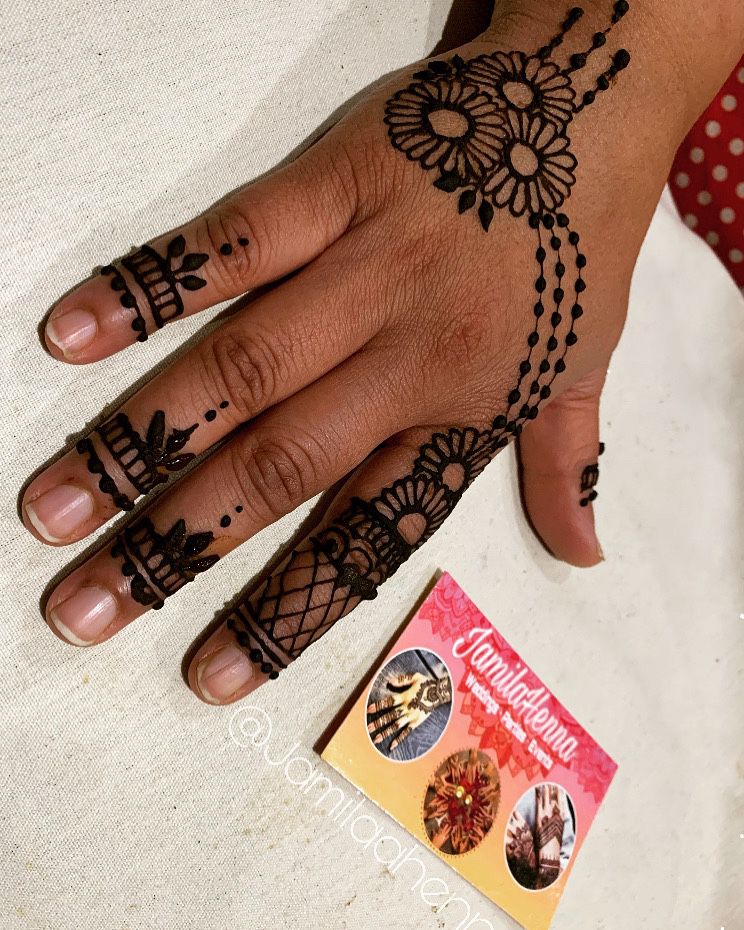 HENNA FOR EVENT, WEDDING, PARTY BOOK ME